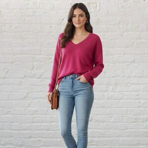 Banana Republic Fuchsia V Neck Merino Wool Sweater Size L Classic Cozy
